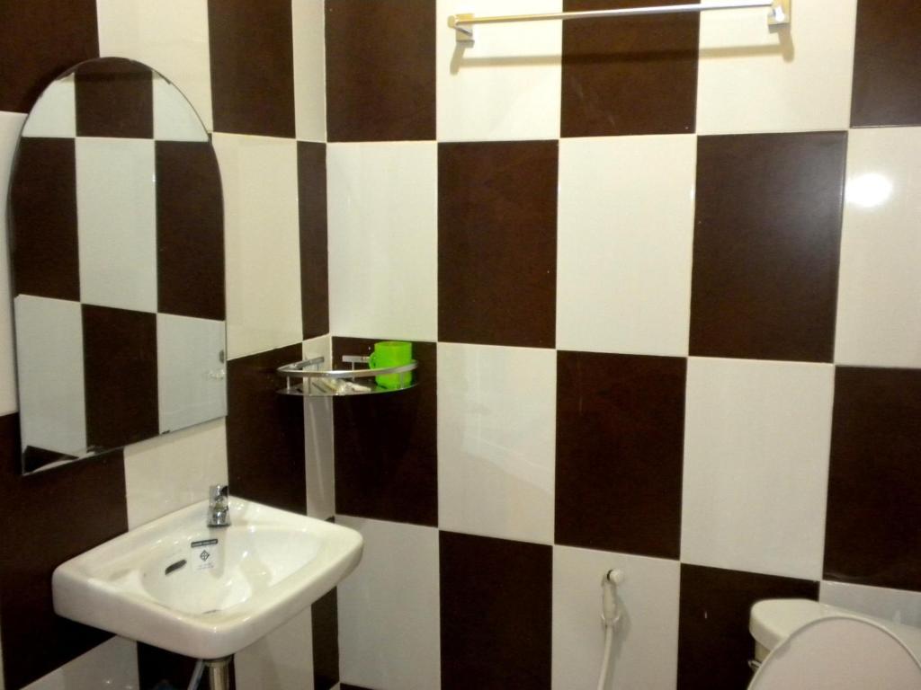 Old Town Guesthouse Kâmpôt Pokój zdjęcie